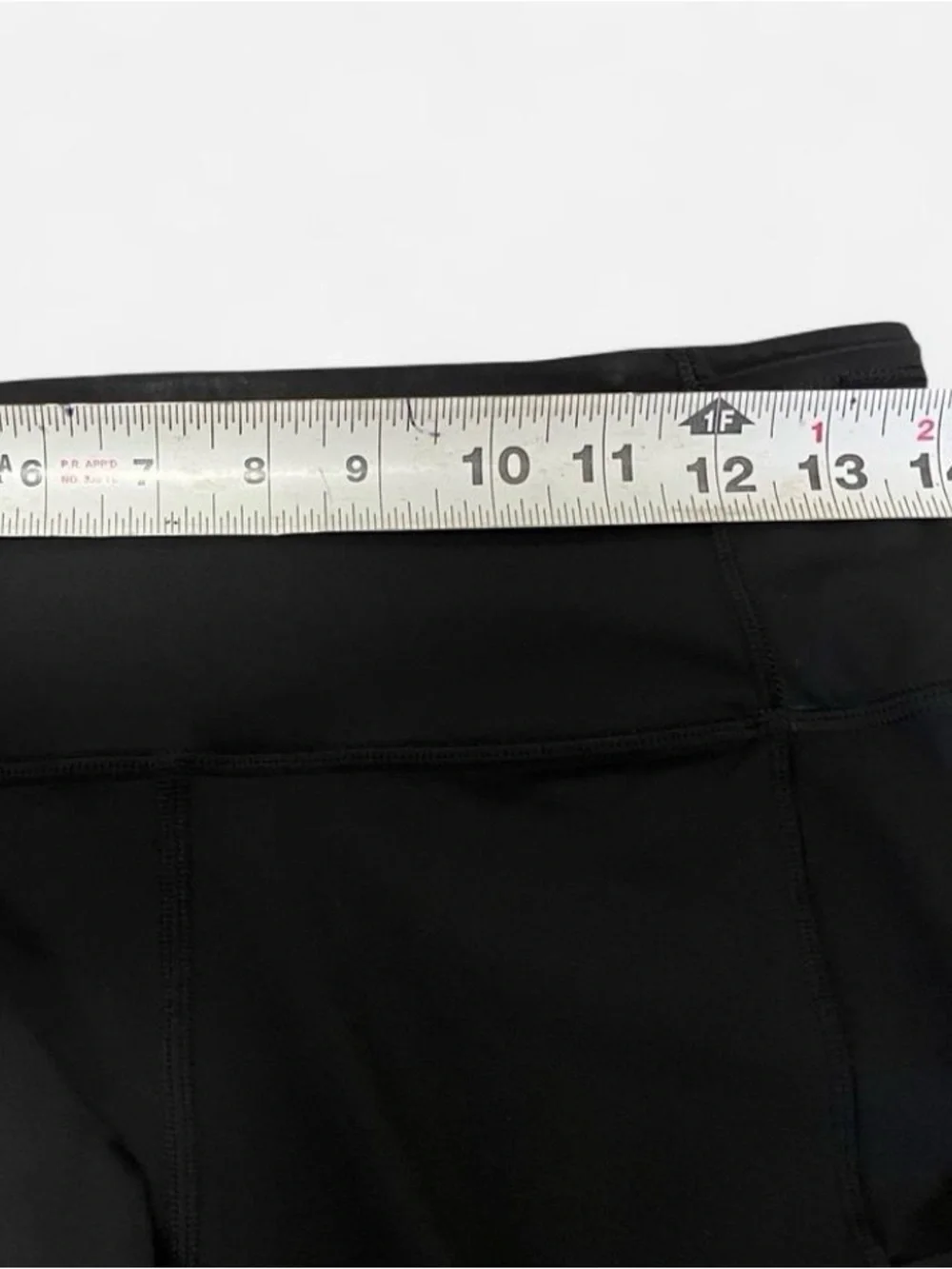 Lululemon Black High Rise Running Leggings With Side Pockets Women’s Size 4